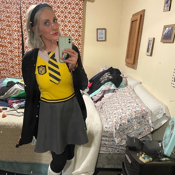 Welcome to Popley’s Closet ☀️ - Picture 11 of 14